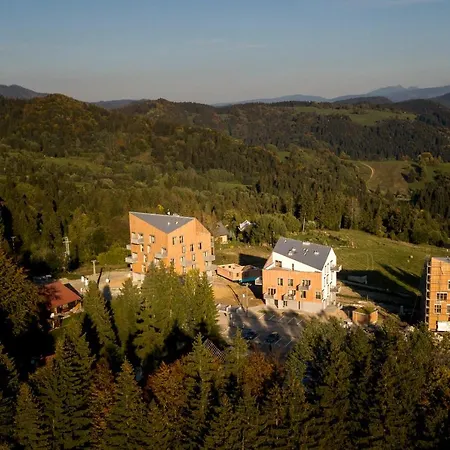 Hillside Y34 Apartmán *