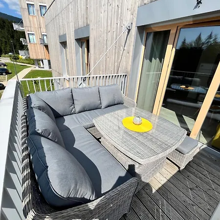 Hillside Y34 Дольни-Кубин