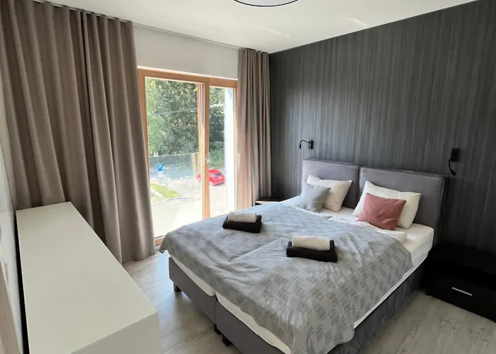 Hillside Y34 *