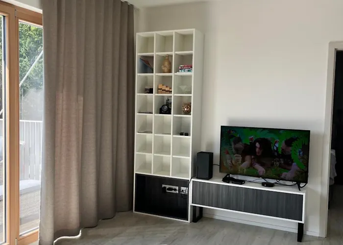 Hillside Y34 Apartament *