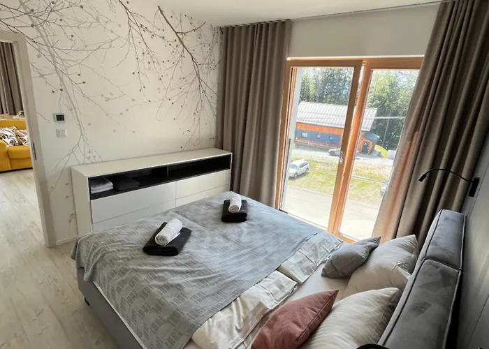 Hillside Y34 *